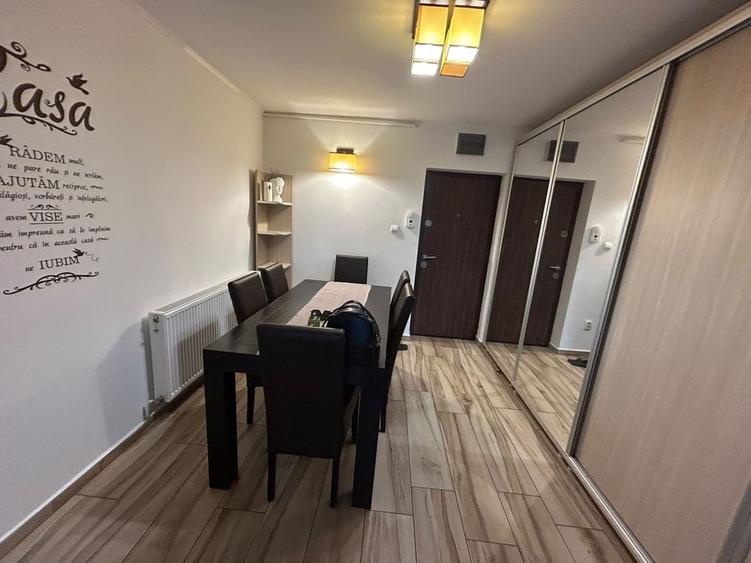 Apartament cu 2 camere decomandat în Cetate