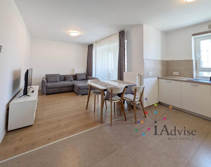 Apartament cu 2 camere decomandat în Tractorul