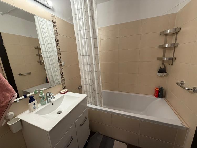 Apartament cu 2 camere decomandat în Pantelimon