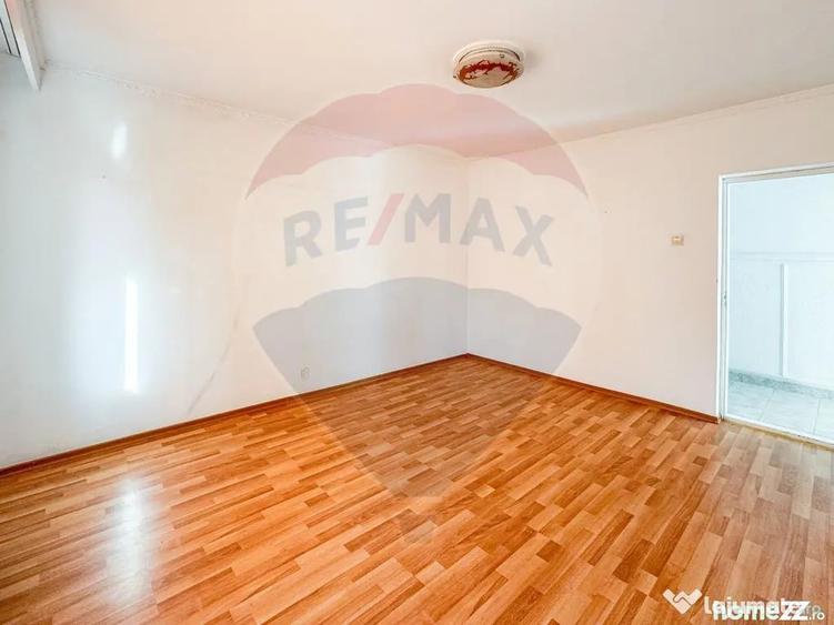 Spațiu comercial, de 573 mp, în Casa de Cultură