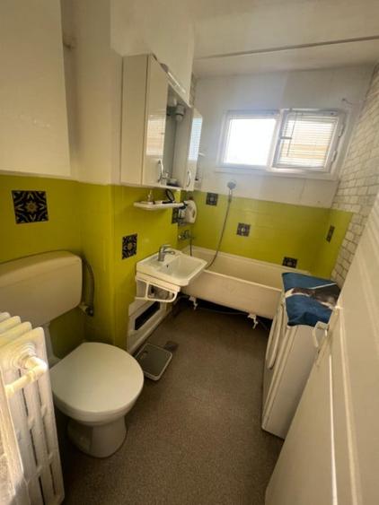 Apartament cu 2 camere semidecomandat în Brazda lui Novac