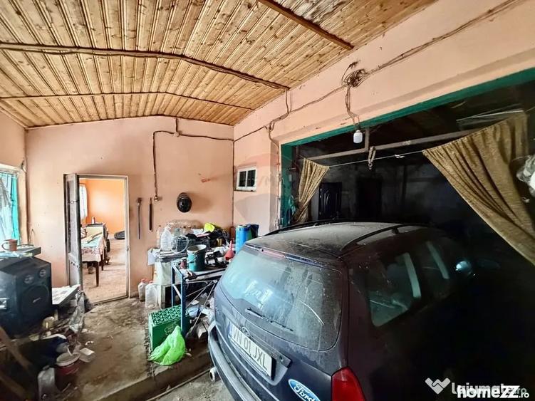 Casă cu 4 camere cu Teren 7727 Mp în Blidari (Cârligele)