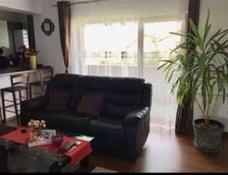 Apartament cu 3 camere semidecomandat în Exterior Vest