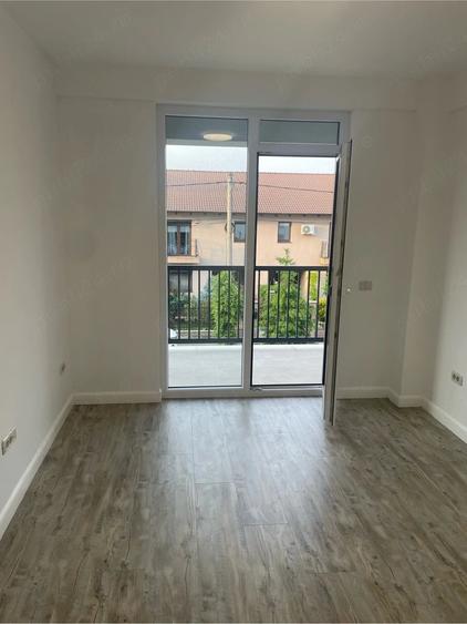 Apartament cu 2 camere decomandat în Aradului