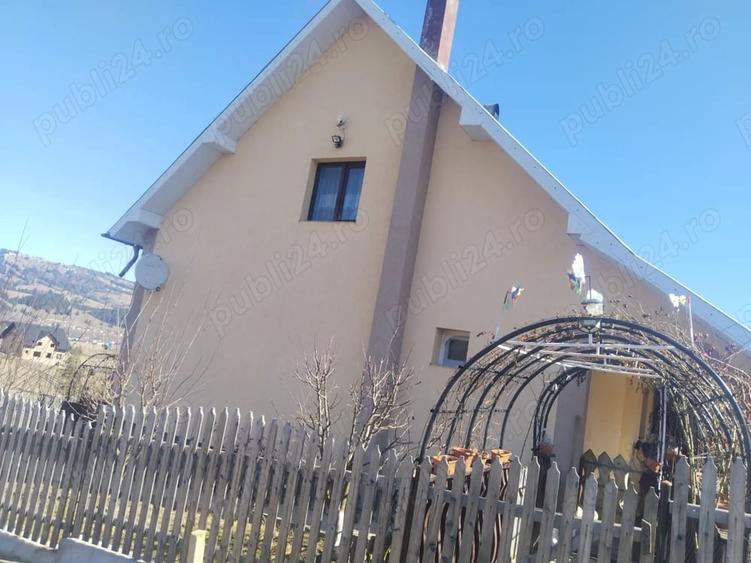 Casă cu 3 camere cu Teren 1000 Mp în Dorna Candrenilor