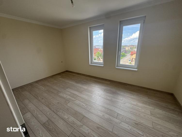 Apartament cu 2 camere decomandat în Giroc — fotografia 3