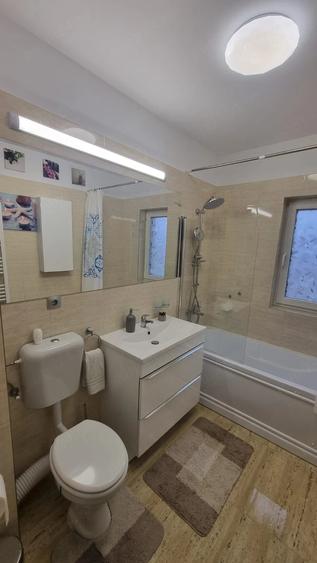 Apartament cu 2 camere semidecomandat în Florești