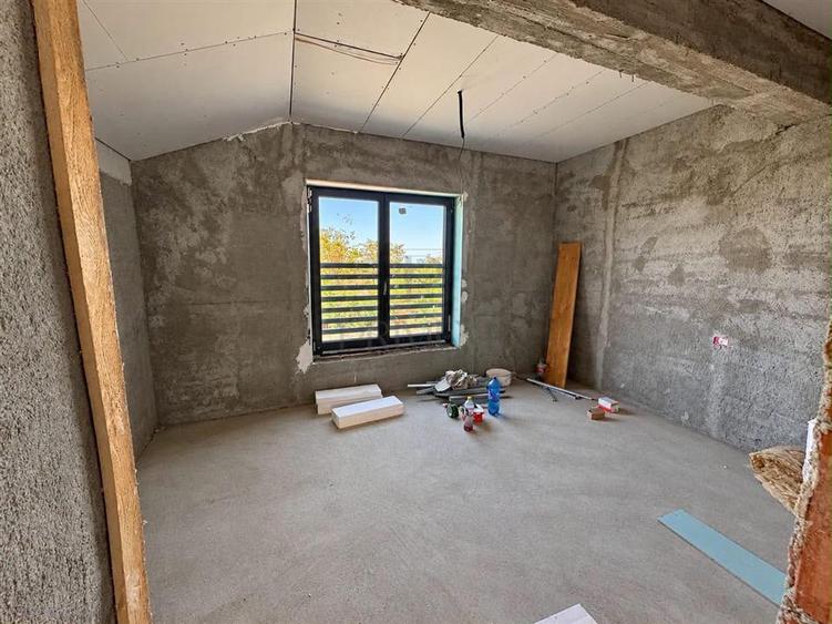 Duplex 4 camere - dormitor la parter - personalizare interioara - 4