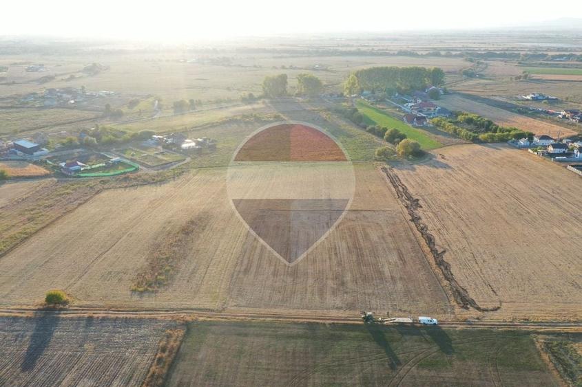 Teren agricol intravilan de 478 mp, în Sânpetru