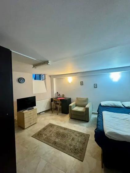 Casă cu 7 camere cu Canalizare în Armeneasca