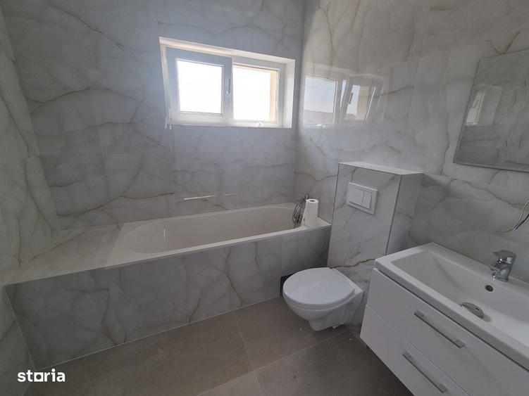 Casă cu 4 camere cu Teren 350 Mp în Central