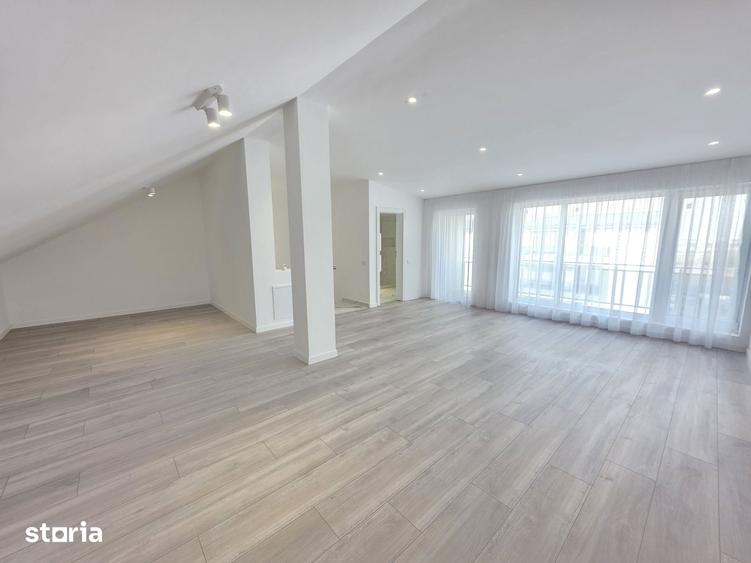 Casă cu 5 camere decomandat cu Teren 300 Mp în Central