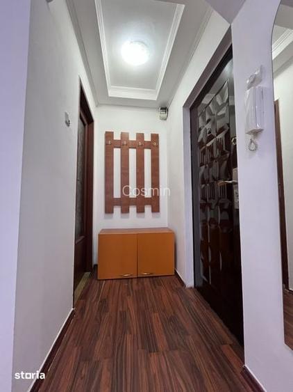 Proprietar Inchiriez Garsoniera in Lipovei,parter