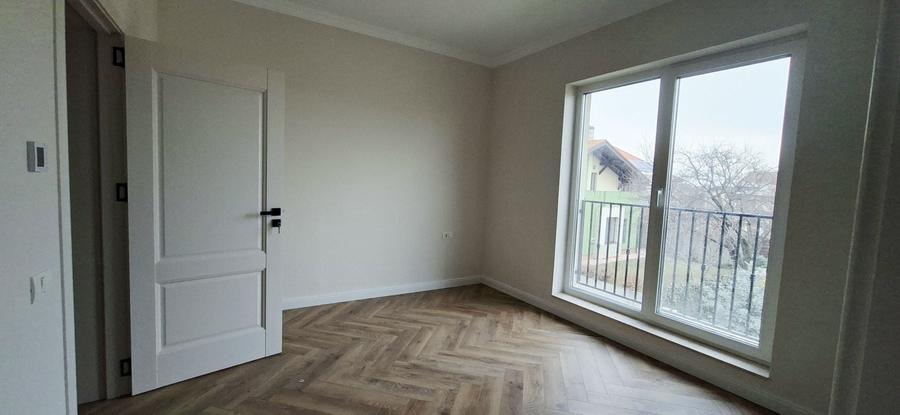 Duplex cu 4 camere cu Canalizare în Dumbrăvița