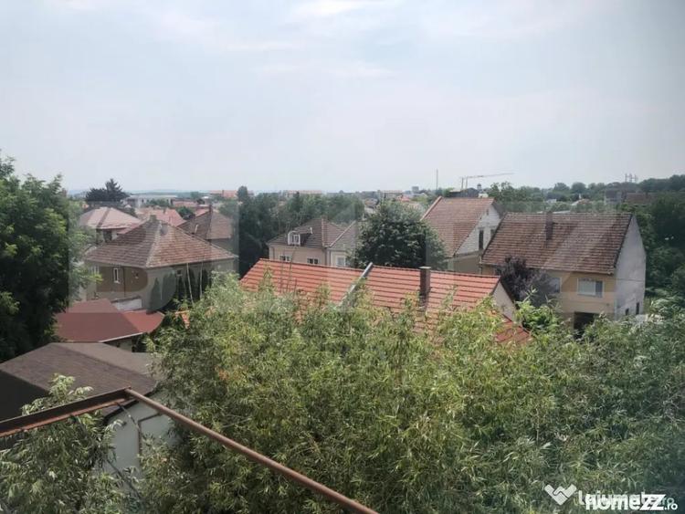 Apartament cu 2 camere nedecomandat în 14 Mai
