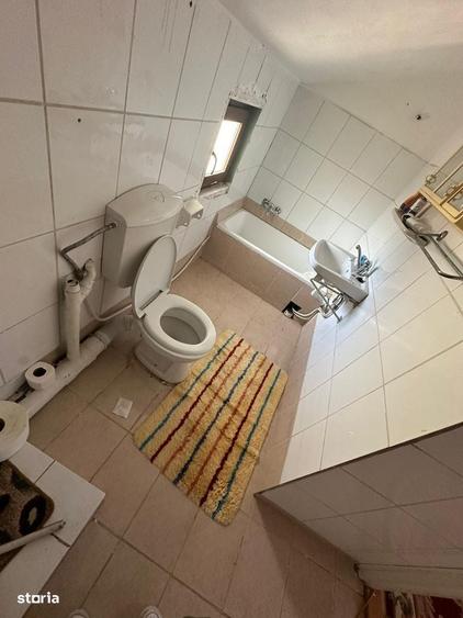 Casă cu 4 camere cu Teren 250 Mp în Călugareni