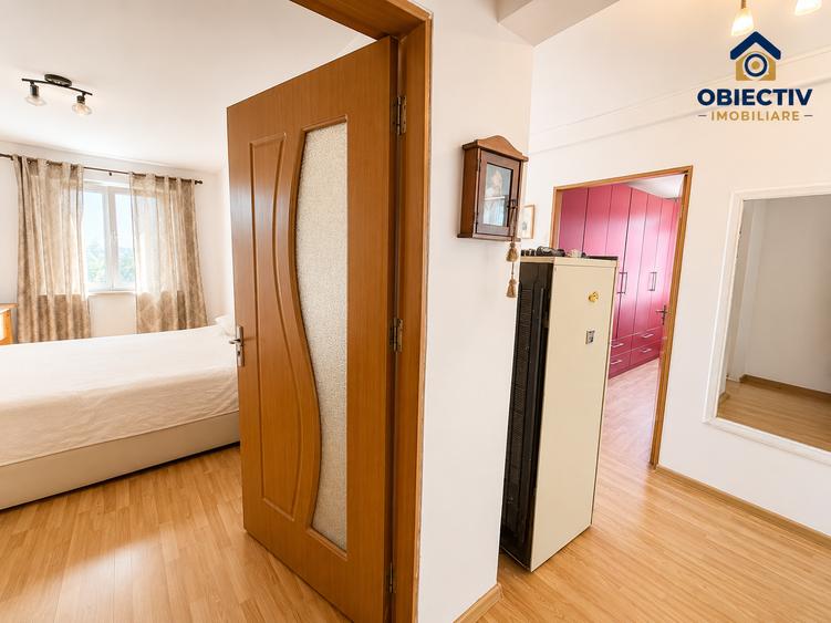 Apartament cu 4 camere semidecomandat în Dărmănești