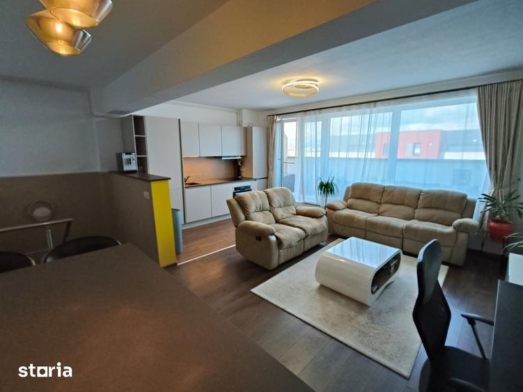 Apartament cu 3 camere în Tractorul