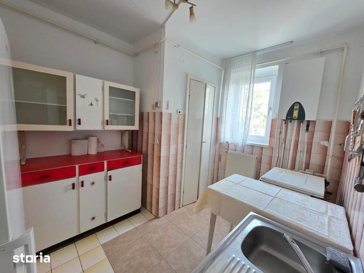 3 camere, etaj intermediar, zona Bogdan Drago?, 2 balcoane - 4