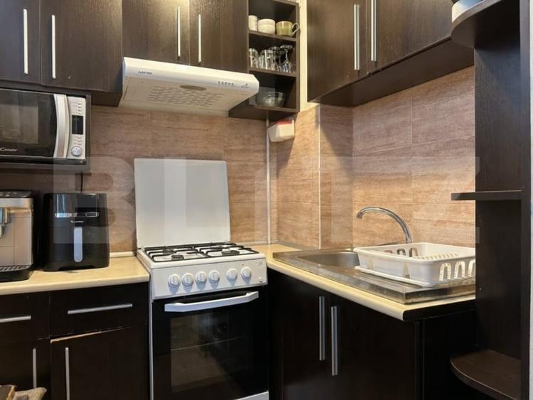 Apartament cu 2 camere semidecomandat, mobilat în Bălcescu