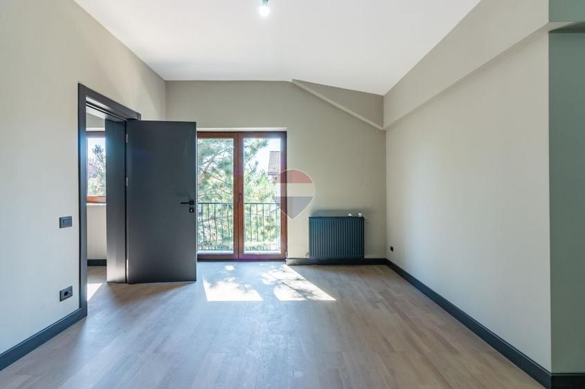 Casă individuală cu 5 camere cu Teren 599 Mp în Corbeanca