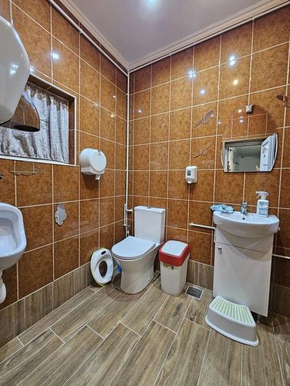 Spatiu de inchiriat 120 mp utili Campina central! - 16