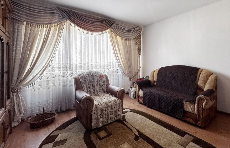 Apartament cu 3 camere decomandat, mobilat în Astra