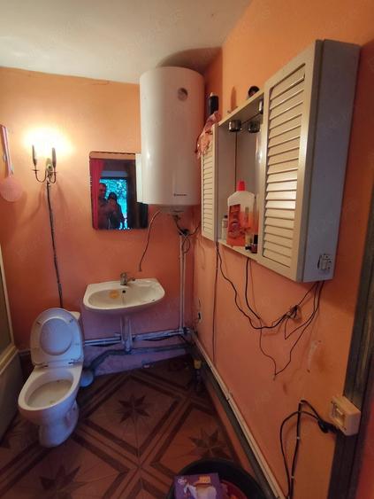 Casă cu 4 camere cu Teren 40 Mp în Muncelu de Sus