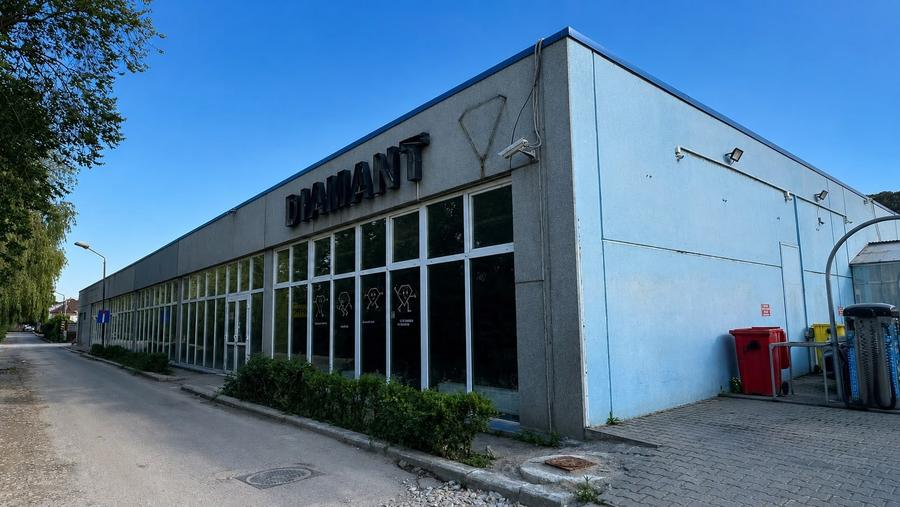 Spațiu comercial, de 1,236 mp, în Govândari