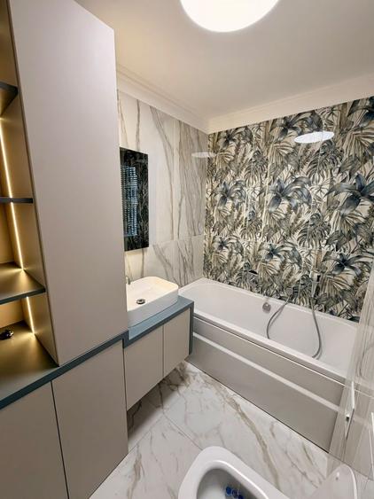 Apartament cu 3 camere decomandat, mobilat în P-ța Unirii