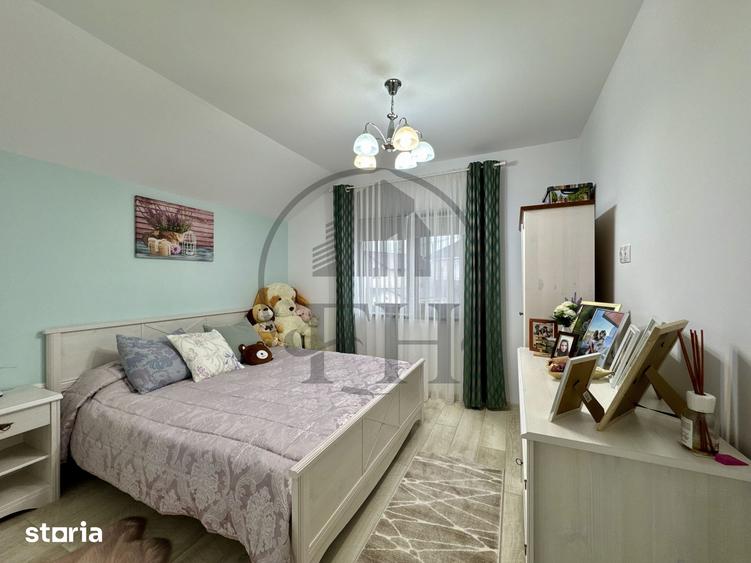 Casă cu 4 camere cu Teren 300 Mp în Agigea