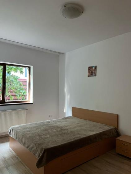 Apartament cu 2 camere semidecomandat, mobilat în Gheorgheni