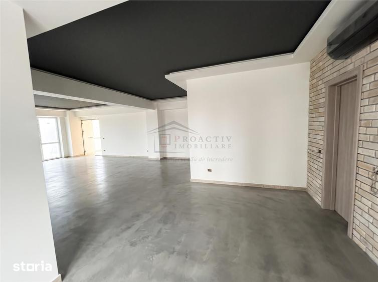 Spațiu comercial, de 125 mp, în Central