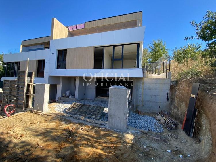 Duplex cu 4 camere cu Canalizare în Europa