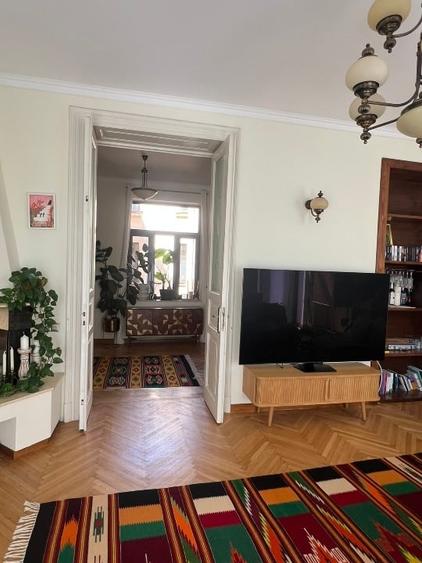 Apartament cu 3 camere decomandat, mobilat în Cișmigiu