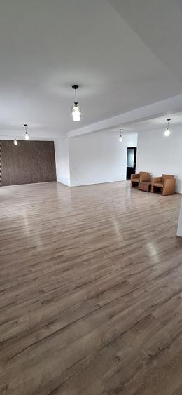 Spațiu comercial, de 75 mp, în Nicolae Grigorescu