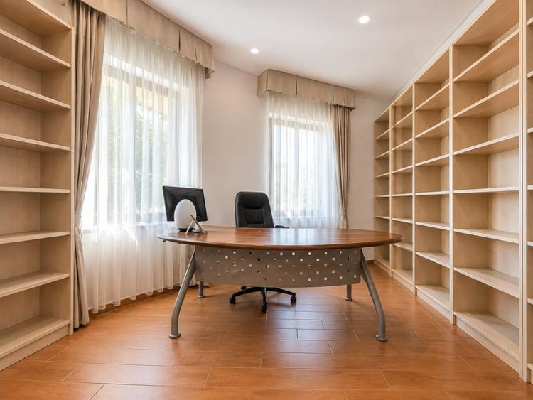 Casă individuală cu 7 camere cu Piscina în Băneasa