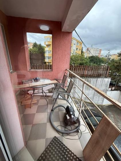 Apartament cu 3 camere semidecomandat, mobilat în Zorilor