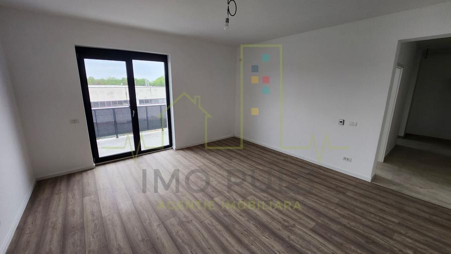 Apartament cu 3 camere decomandat în Giroc