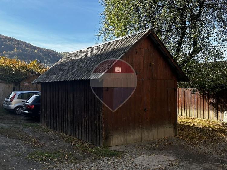 Apartament cu 4 camere decomandat, mobilat în Central