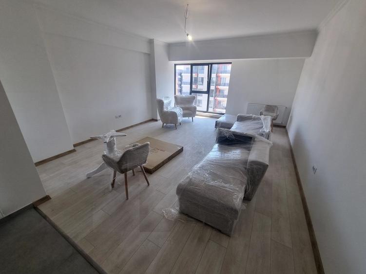 Apartament cu 3 camere decomandat în Inel II