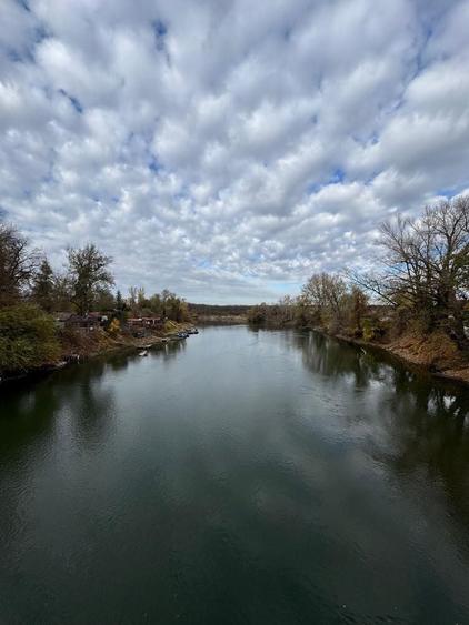 Casă cu 3 camere cu Canalizare în 3 Insule