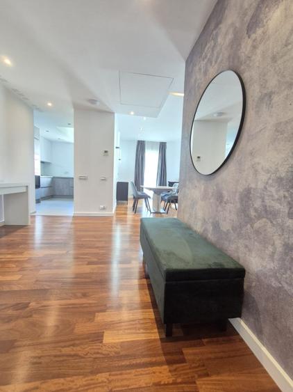 Apartament cu 3 camere decomandat în Băneasa