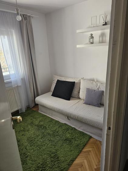 Apartament cu 4 camere semidecomandat în Grigorescu