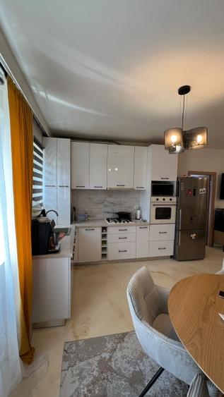 Apartament cu 3 camere decomandat, mobilat în Nord