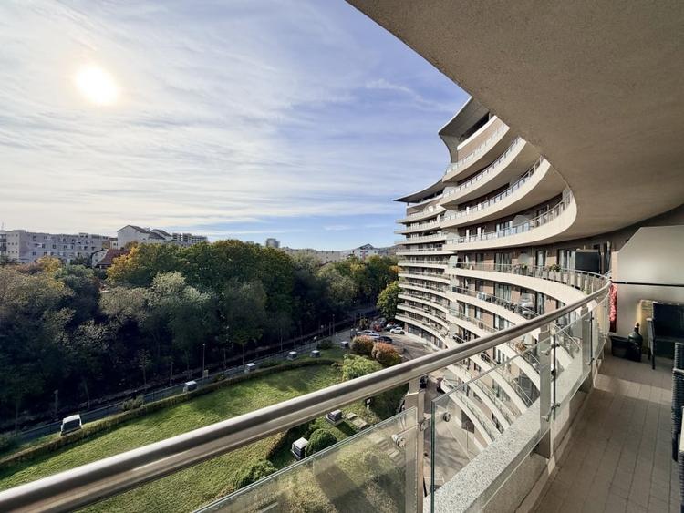 Apartament cu 2 camere semidecomandat, mobilat în Plopilor