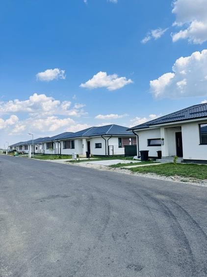 Casă individuală cu 4 camere cu Teren 510 Mp în Balotești