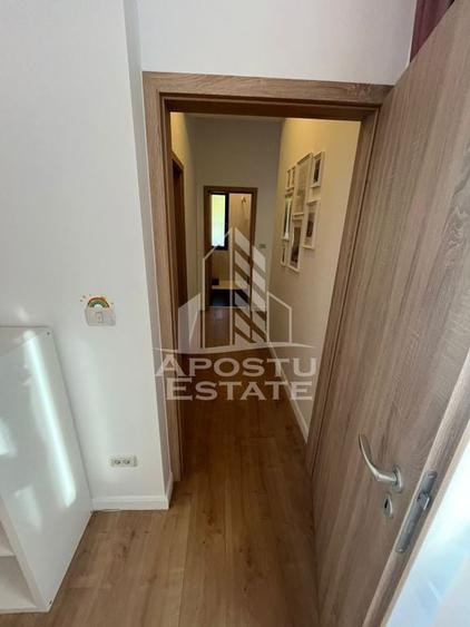 Apartament cu 3 camere semidecomandat, mobilat în Central