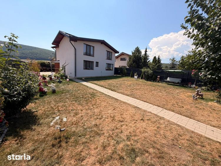 Casă cu 5 camere cu Teren 474 Mp în Mănăștur