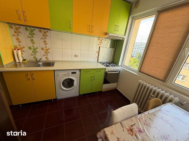 Apartament cu 3 camere decomandat în Dristor